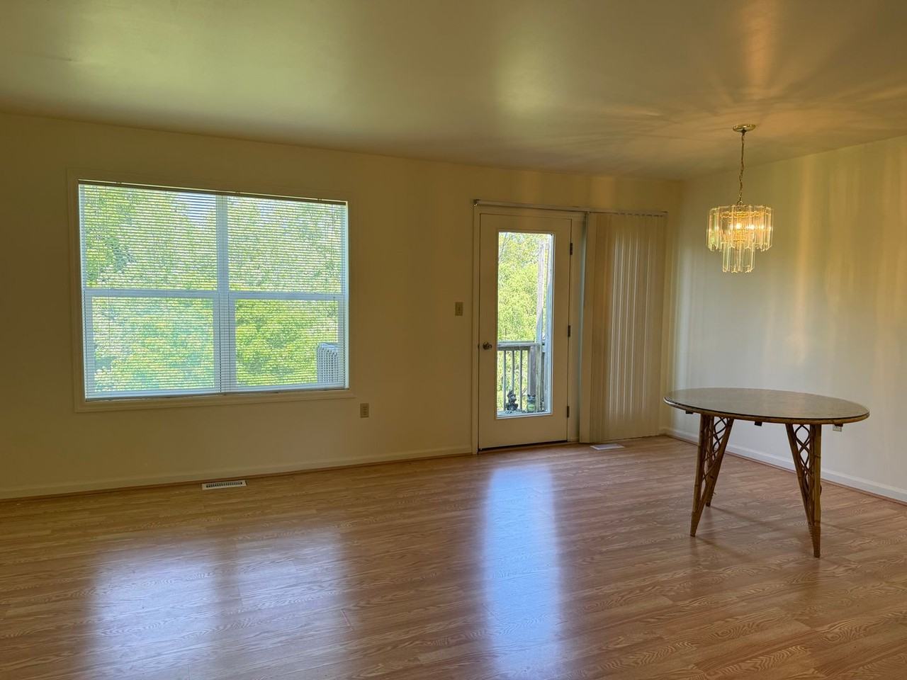 151 Acorn Ln - Photo 6 of 24