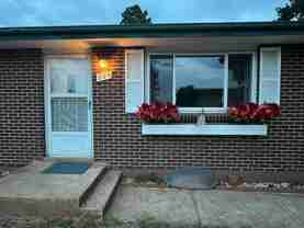 226 Montclair St - Photo 1 of 1