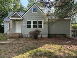 featured image of 705 N Vine St