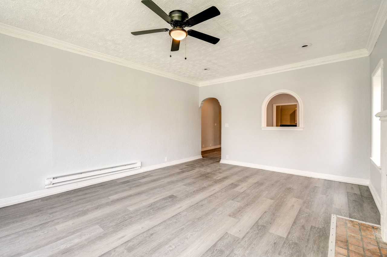 2840 S Moreland Blvd #1 - Photo 6 of 12