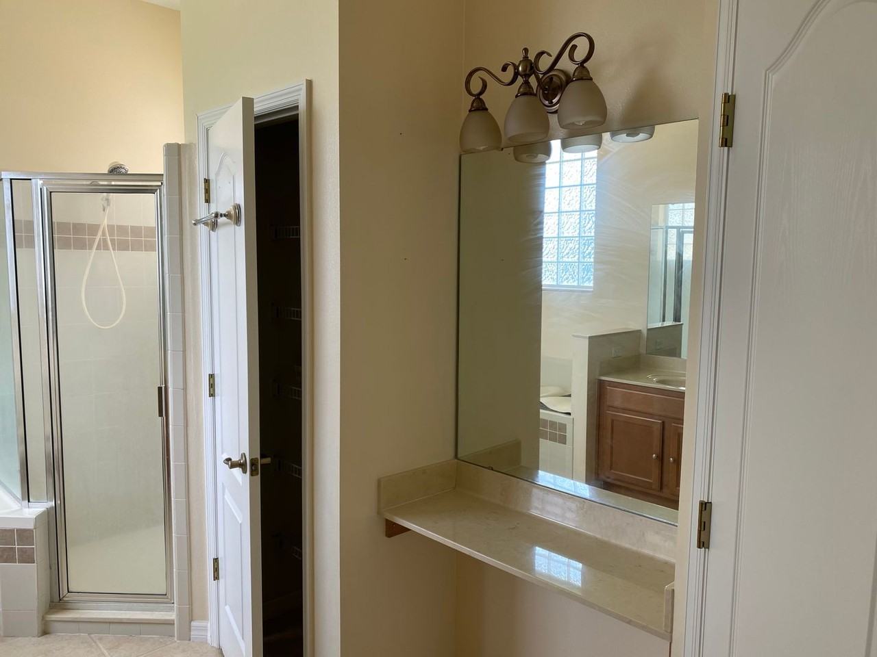 12934 Colonnade Cir - Photo 5 of 25