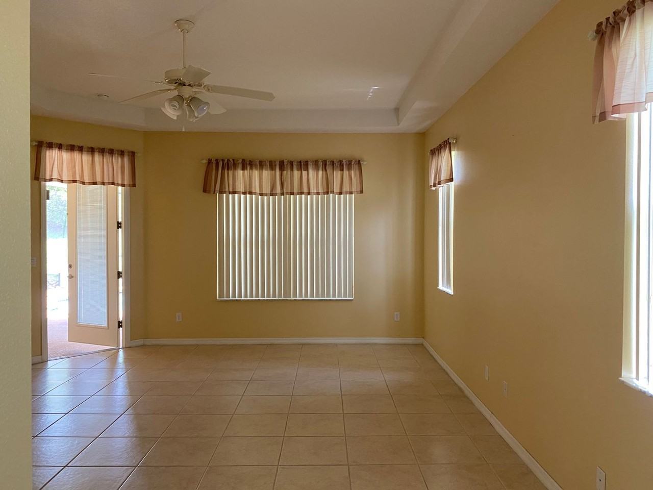 12934 Colonnade Cir - Photo 7 of 25