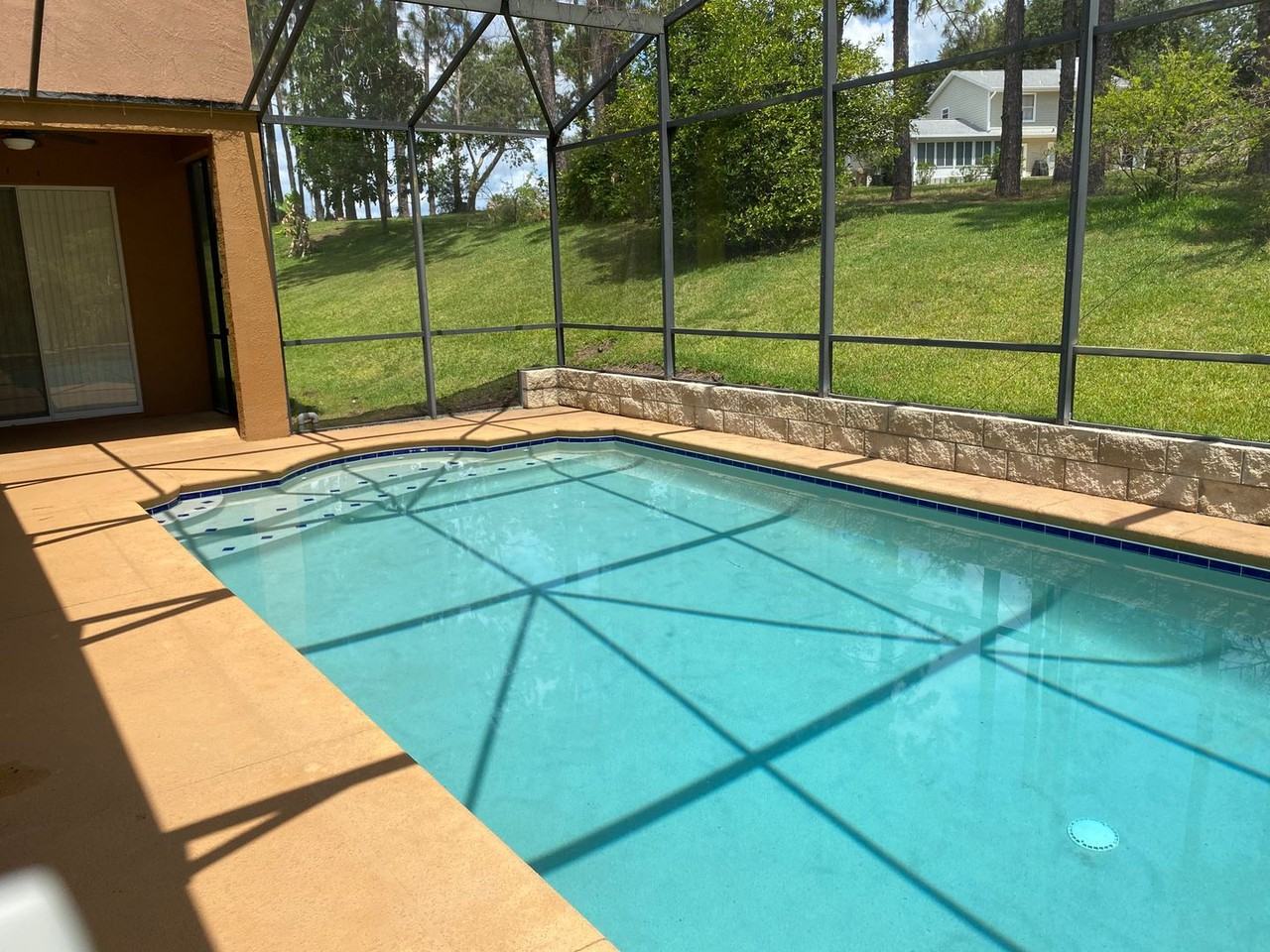 12934 Colonnade Cir - Photo 3 of 25