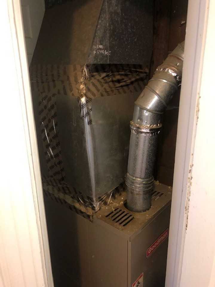 206 Hudson St - Photo 6 of 30