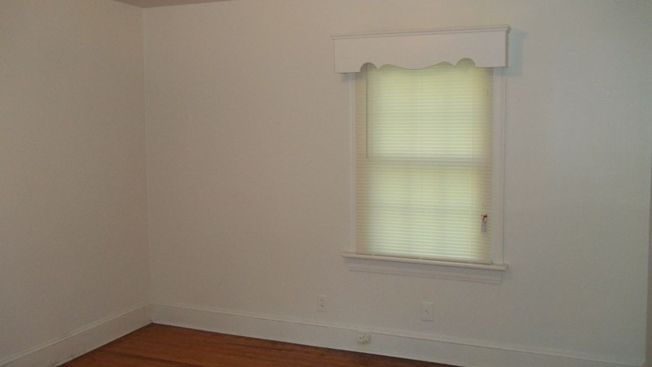 206 Hudson St - Photo 2 of 30