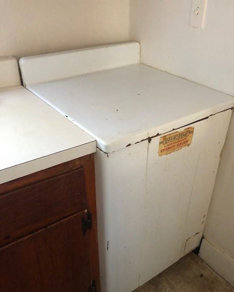 206 Hudson St - Photo 4 of 30