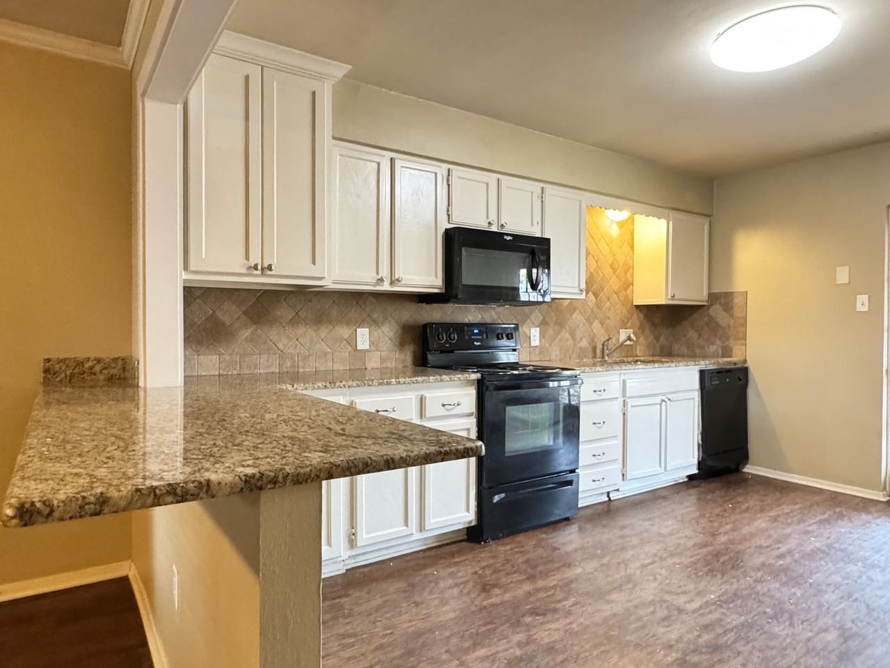 8414 Cambridge Rd #C02 - Photo 6 of 20