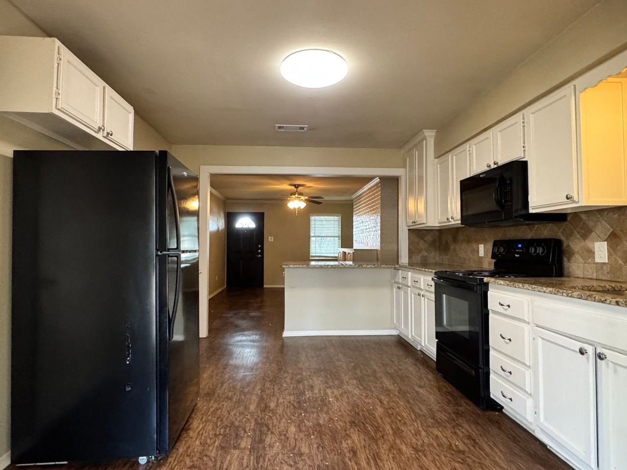 8414 Cambridge Rd #C02 - Photo 7 of 20