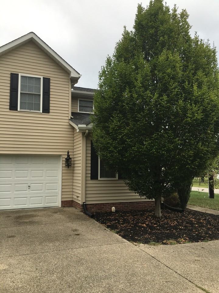 2 Blakeney Rose Ln - Photo 2 of 23