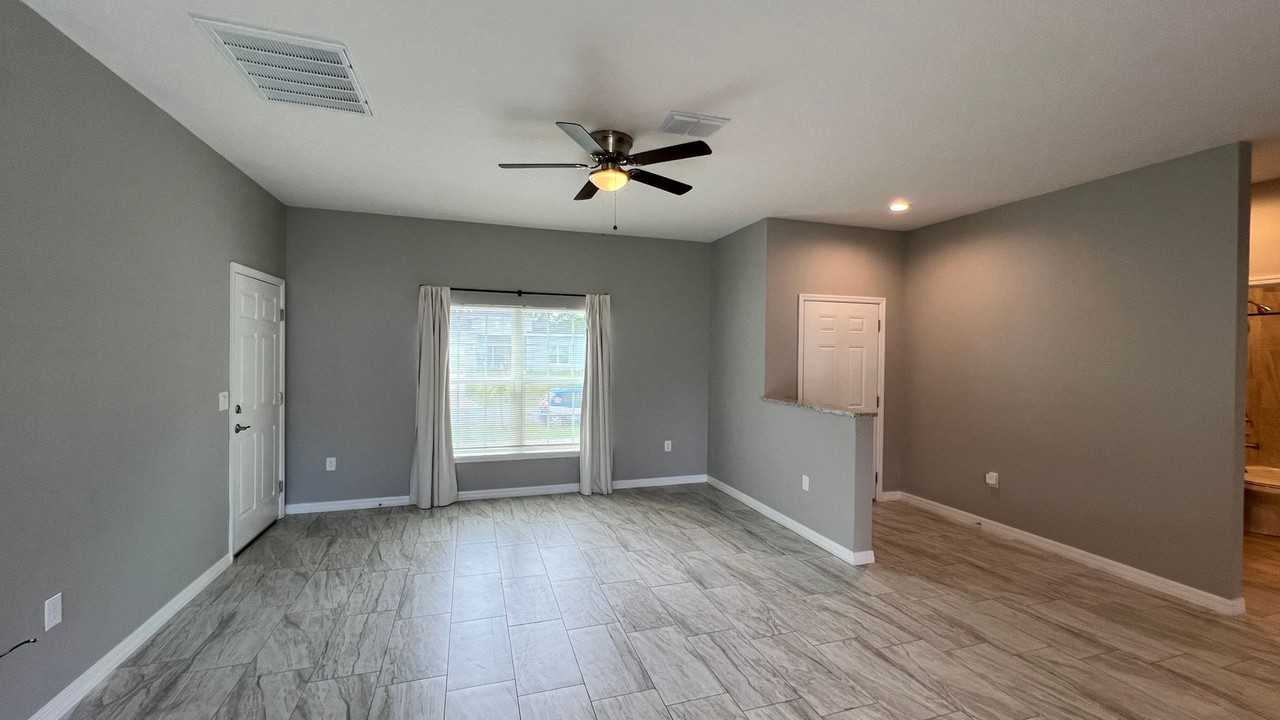 2785 Gabboys Ave Se - Photo 4 of 29