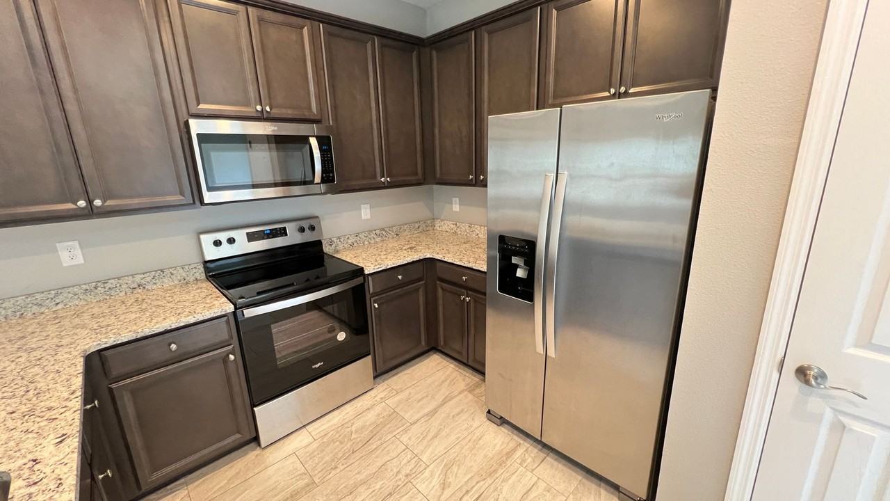 2785 Gabboys Ave Se - Photo 5 of 29