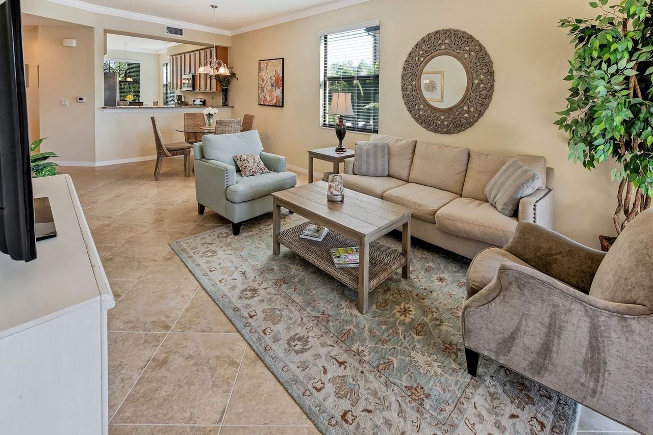 9735 Acqua Ct #621 - Photo 7 of 34
