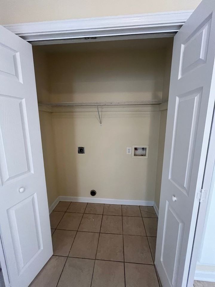 3943 Greenpond Rd - Photo 6 of 13