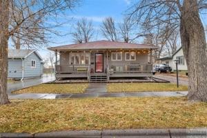 featured image of 924 N 24th St