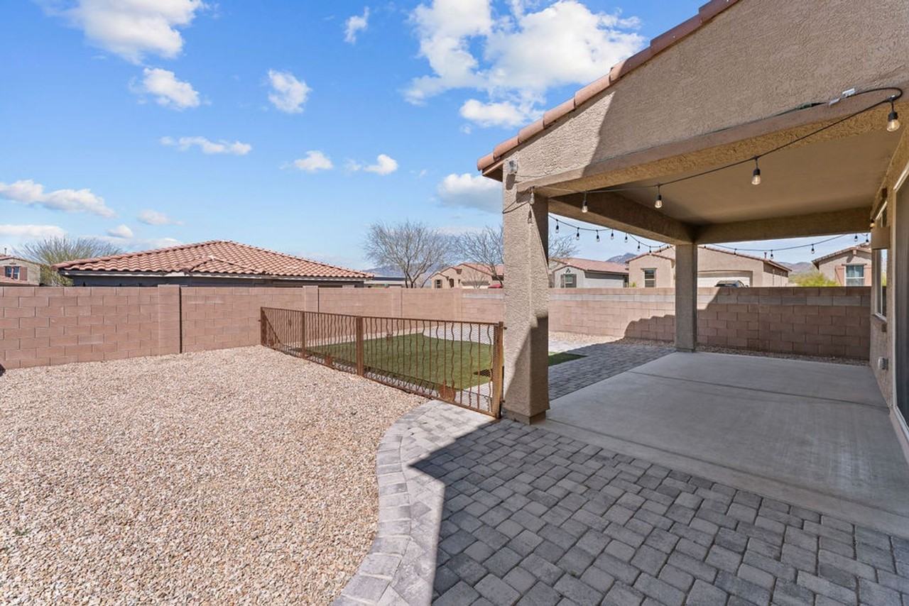 14265 E Hub Dr - Photo 6 of 50