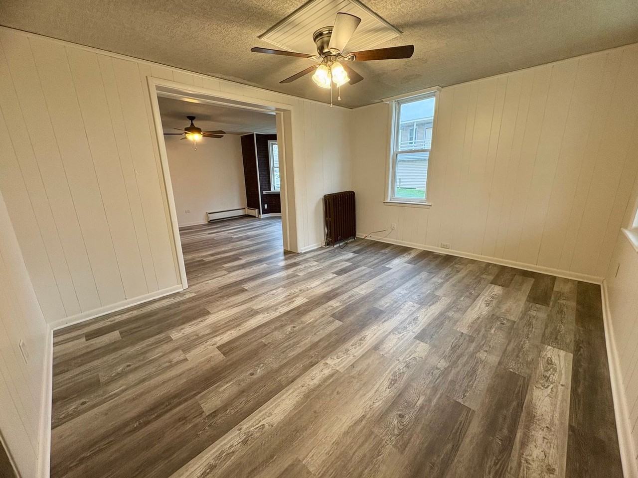 21 Maple St - Photo 5 of 31