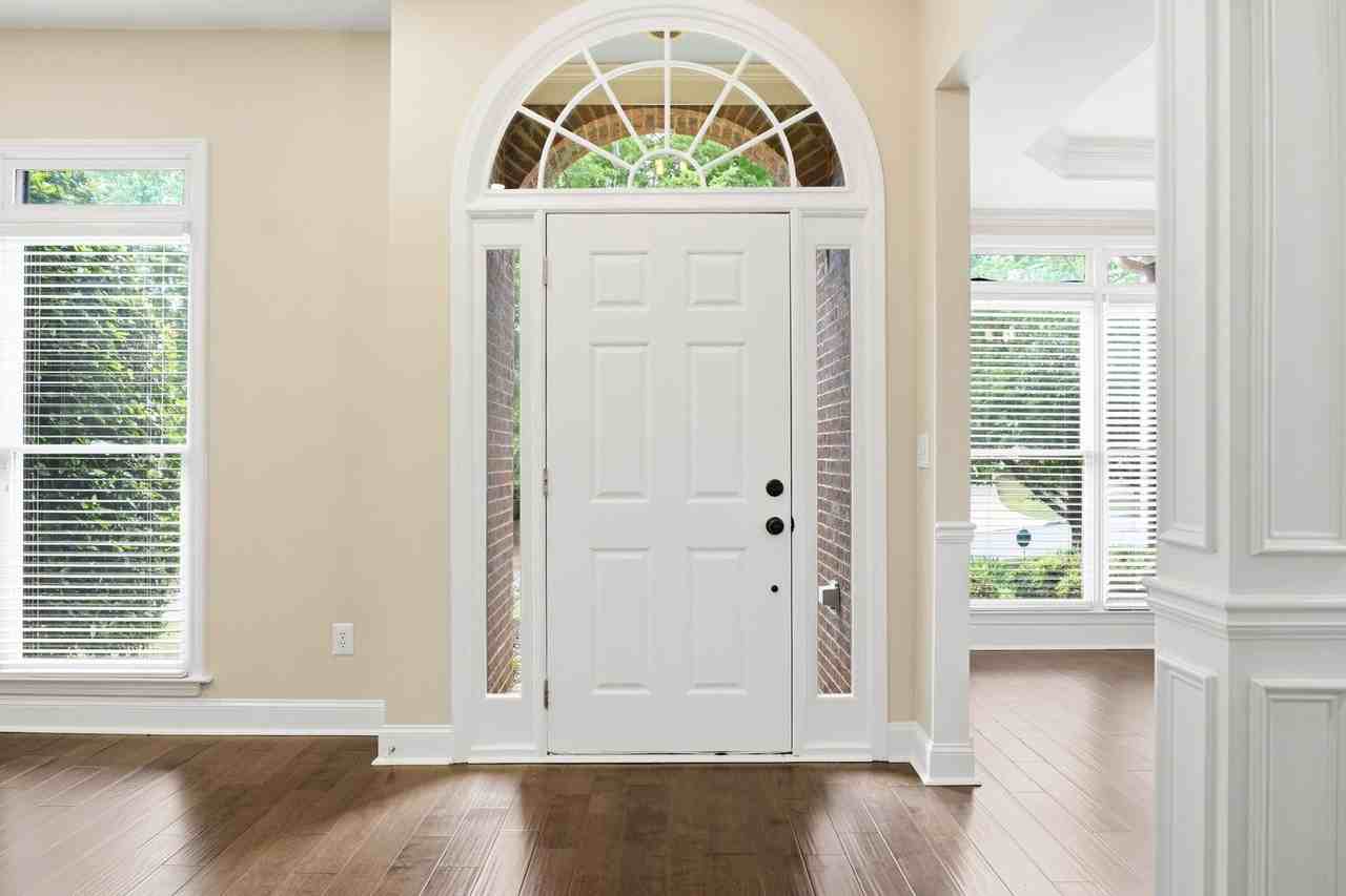 2058 Woodside Park Dr - Photo 6 of 45
