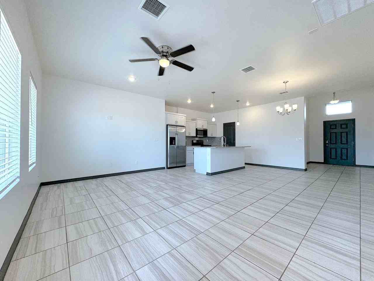 121 Alamito Creek Ave - Photo 5 of 23