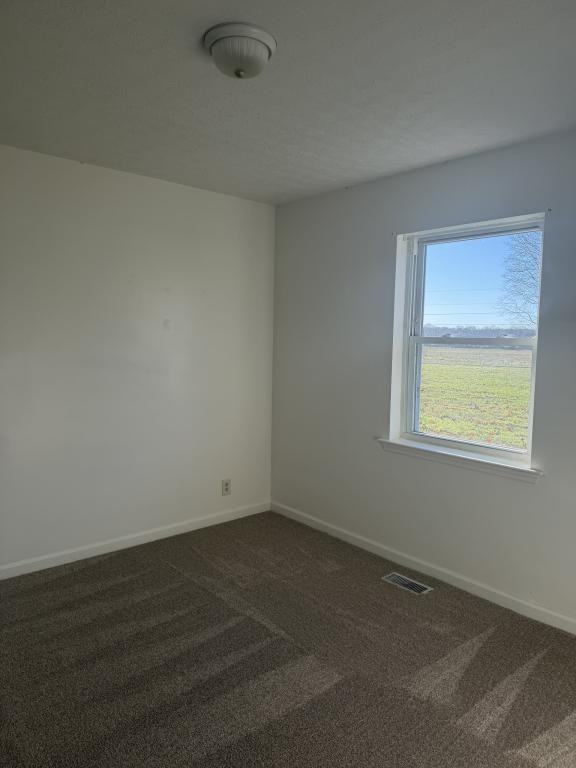 7560 Greenwood Rd - Photo 5 of 7