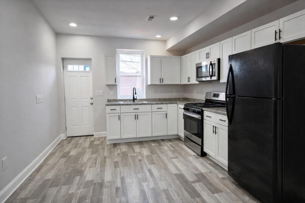2815 W Mulberry St - Photo 5 of 17
