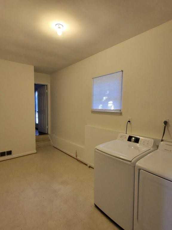 8801 Dangerfield Ct - Photo 5 of 27