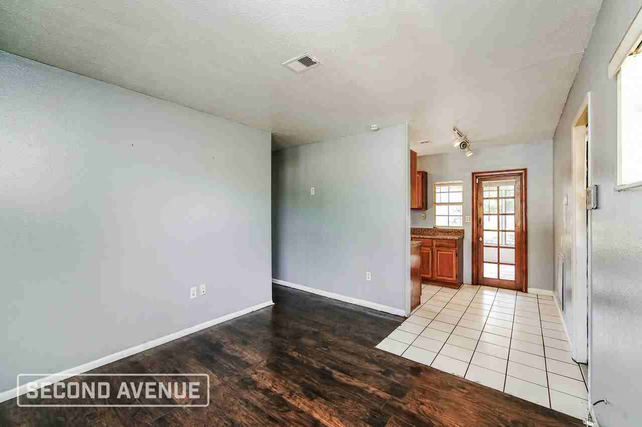 955 N Carpenter Rd - Photo 3 of 15