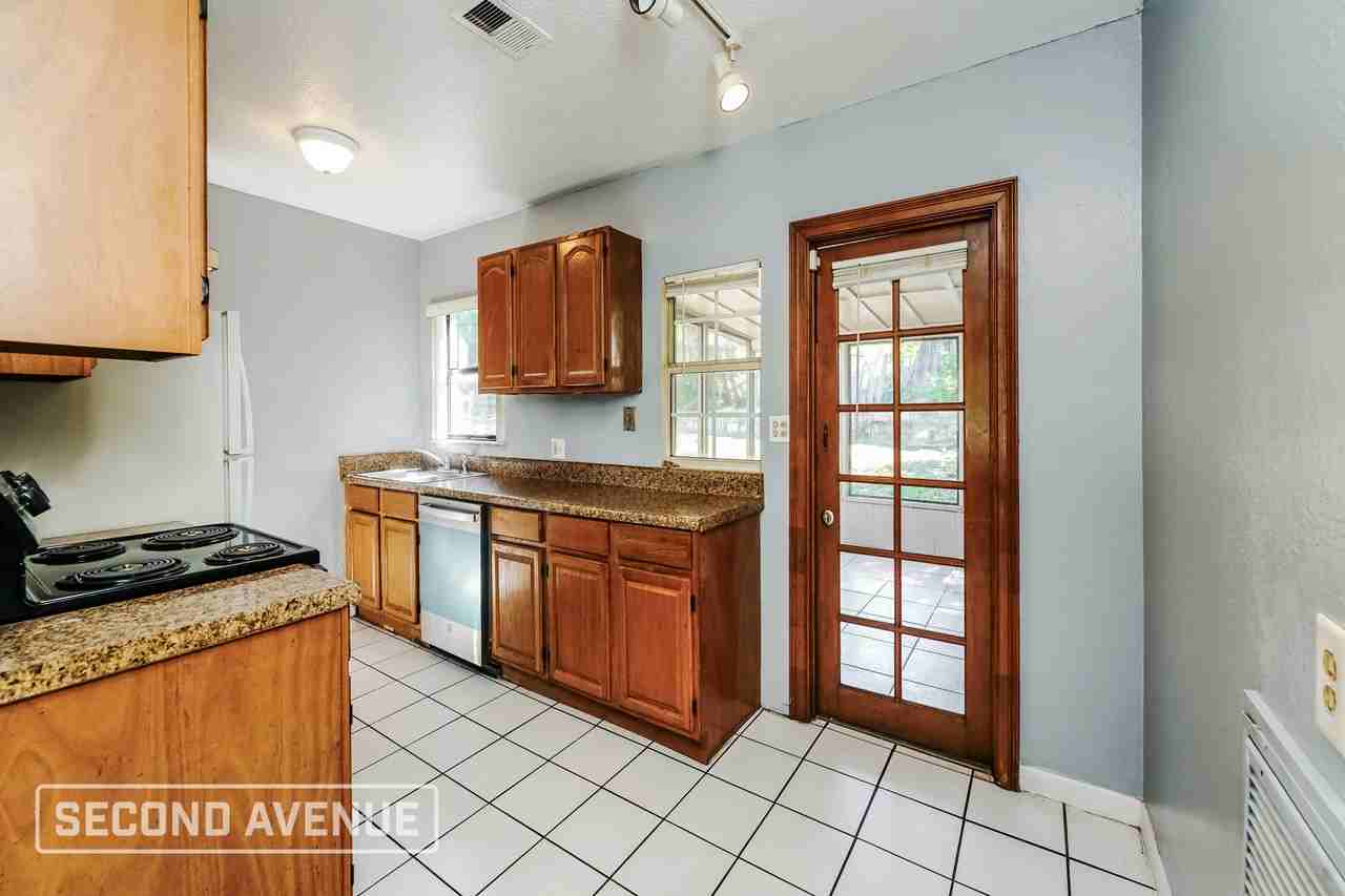 955 N Carpenter Rd - Photo 5 of 15
