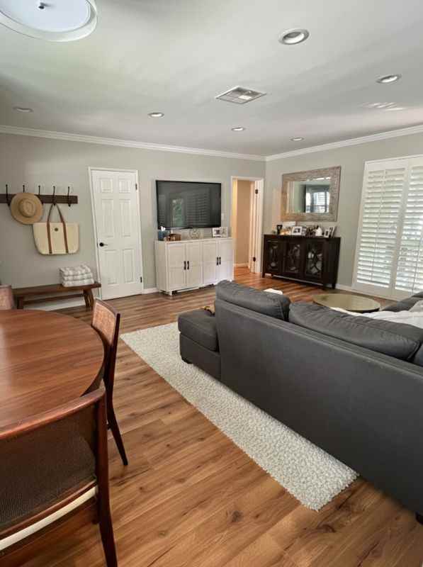 2737 N Kenneth Rd - Photo 3 of 16