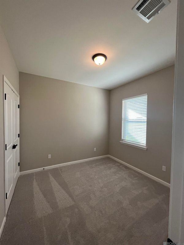 205 River Mill Dr - Photo 7 of 9