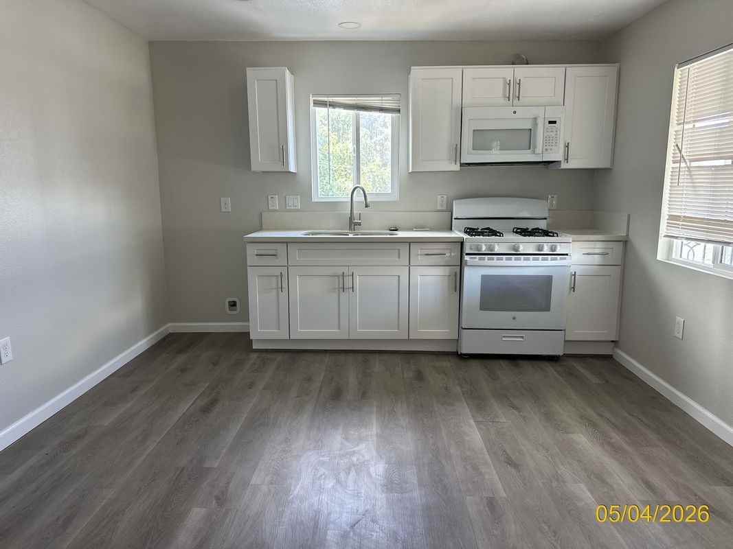 4734 E 57th St ##C - Photo 6 of 15