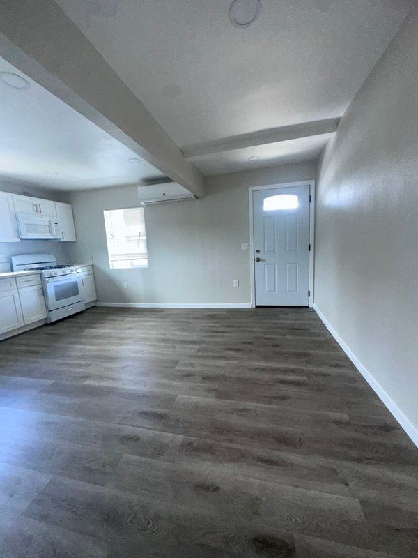 4734 E 57th St ##C - Photo 7 of 15