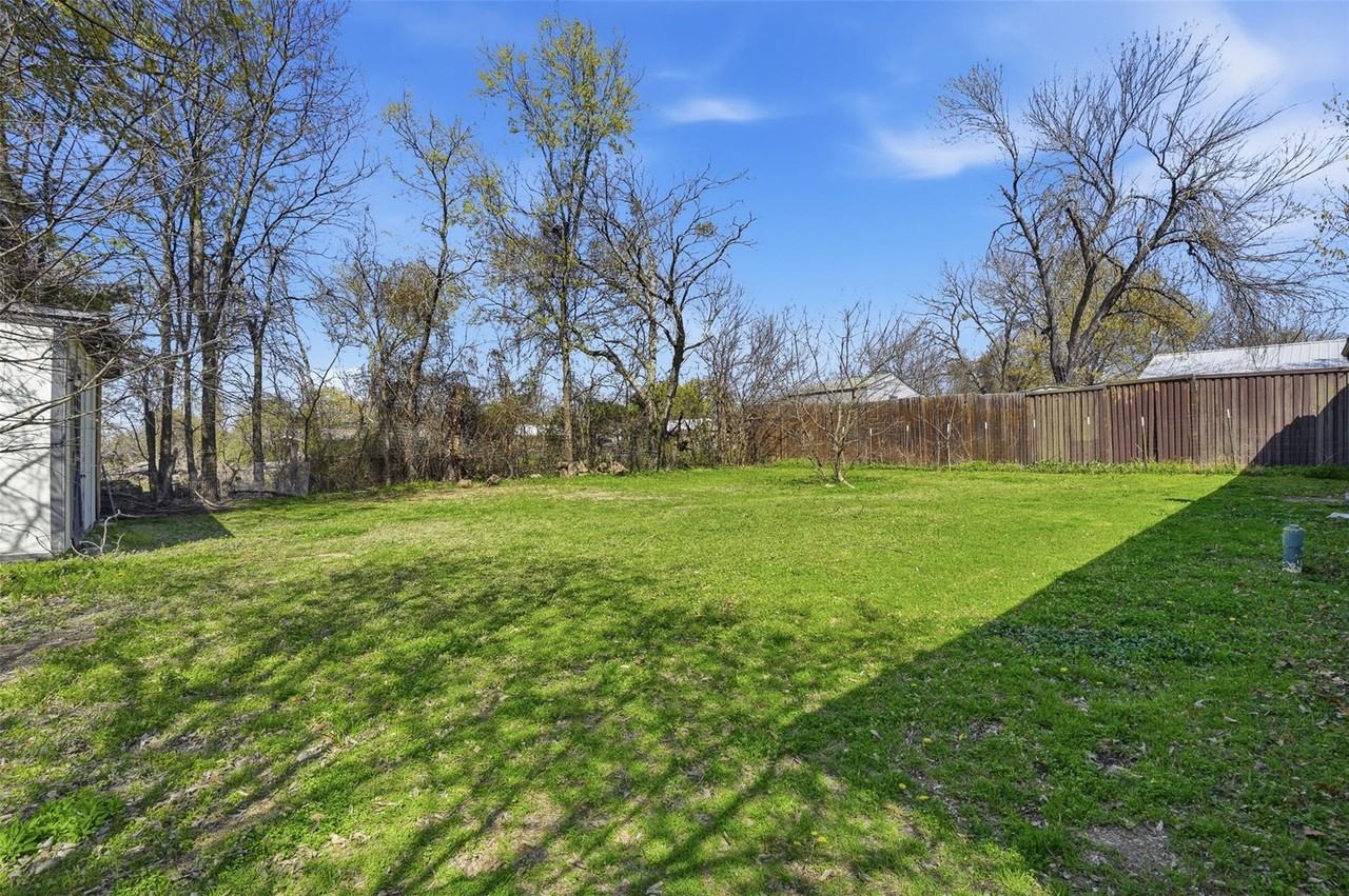 308 W Lamm St - Photo 2 of 28