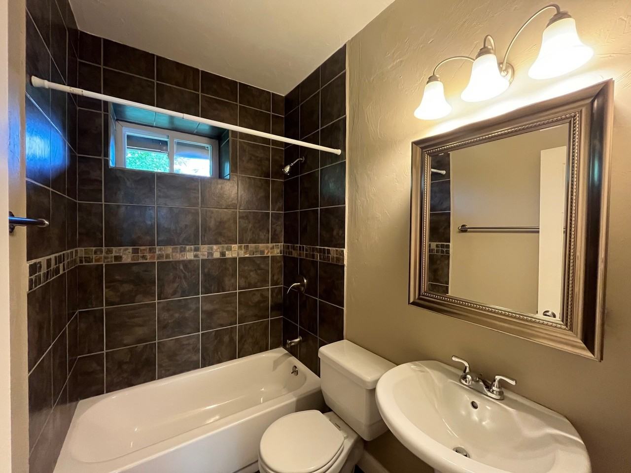 6707 1/2 Mcpherson Blvd - Photo 5 of 26