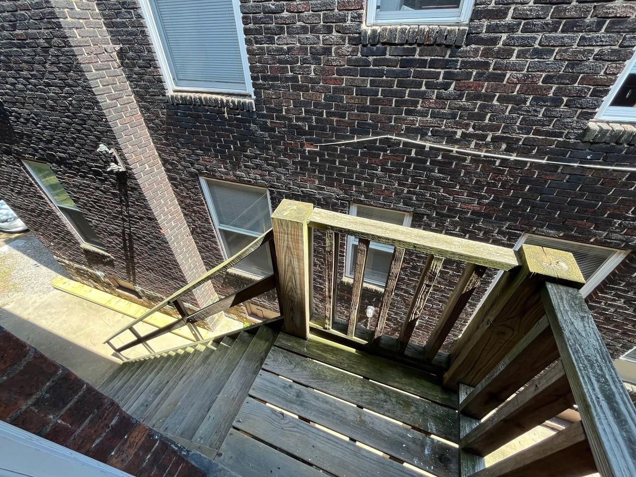 6707 1/2 Mcpherson Blvd - Photo 3 of 26