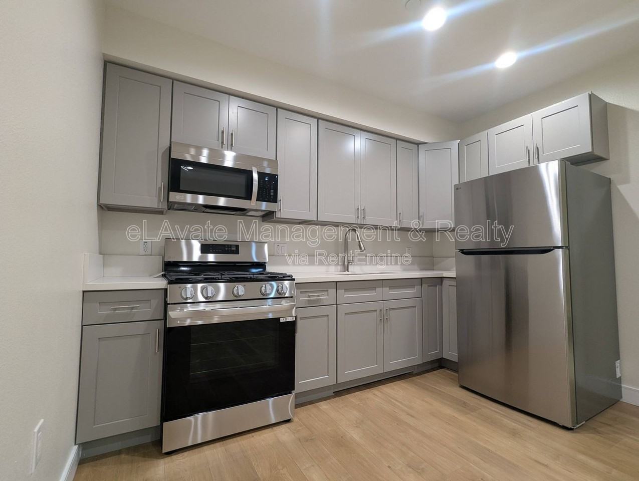14411 Vanowen St #210 - Photo 3 of 11