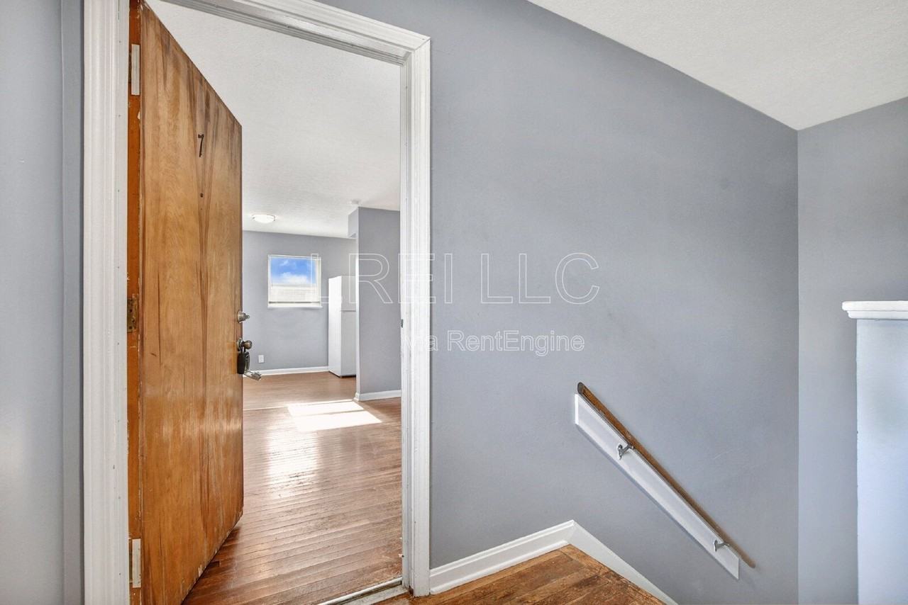 3206 Orchard Manor Cir #7 - Photo 2 of 24