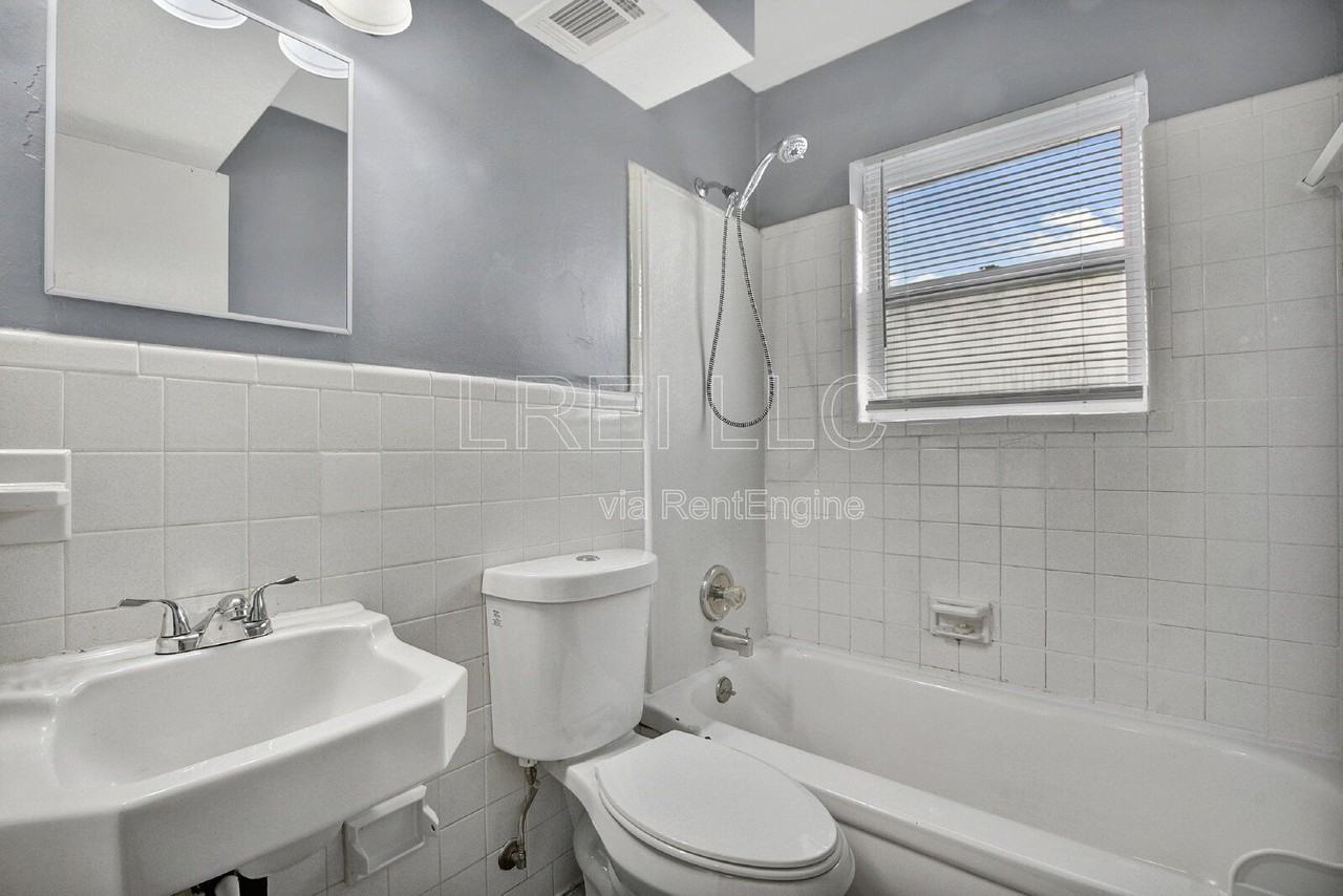 3206 Orchard Manor Cir #7 - Photo 6 of 24