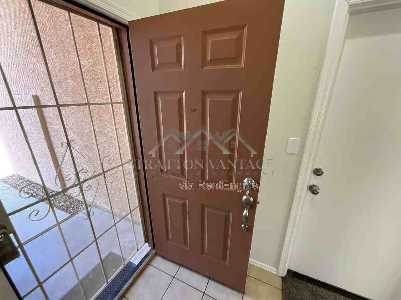 3521 E Juanita Ave - Photo 2 of 32