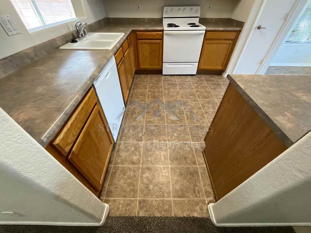 3521 E Juanita Ave - Photo 6 of 32