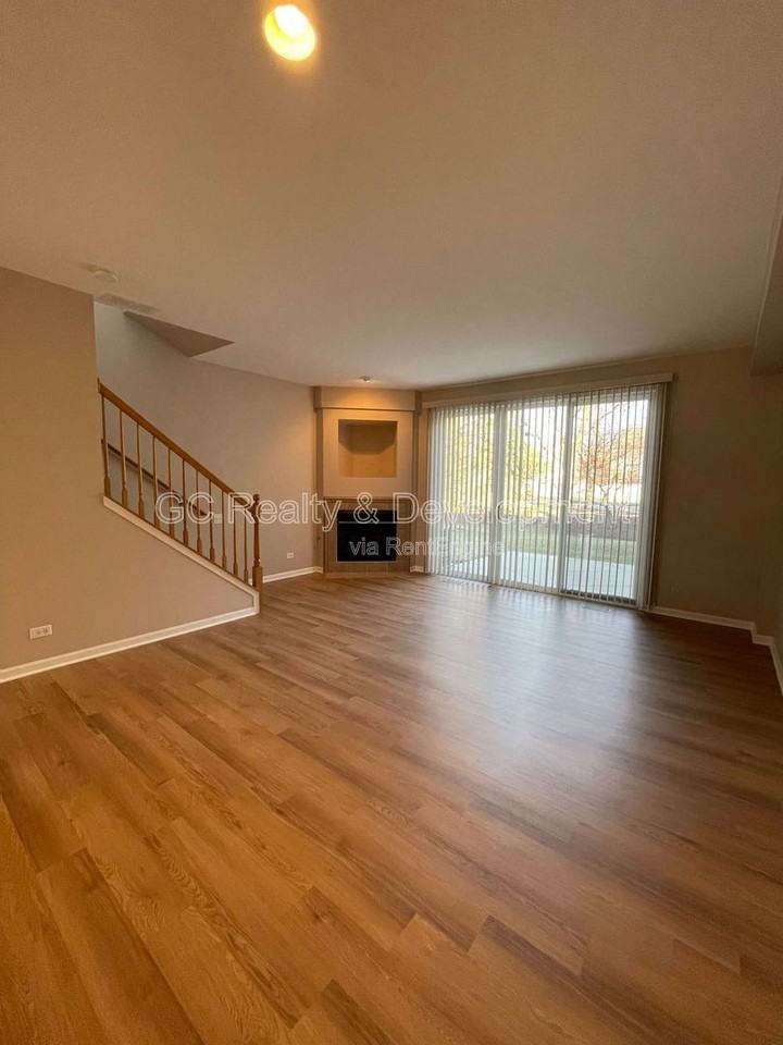2525 Arcadia Cir - Photo 2 of 21