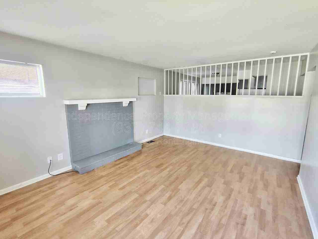 2210 Woodlawn Ave - Photo 2 of 12