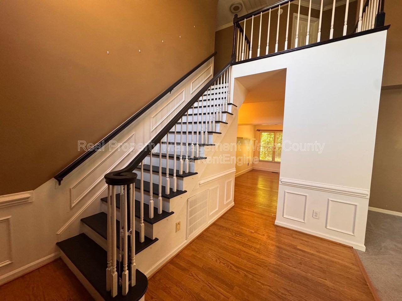 102 Powder Mill Ct - Photo 5 of 46