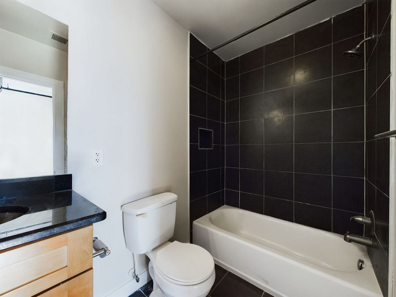 15 N 18th St #2F - Photo 7 of 25