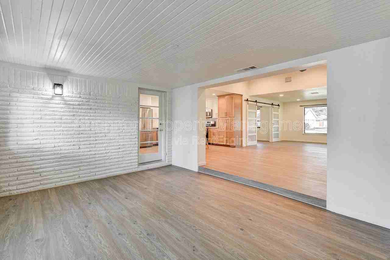 5655 Wigton Dr - Photo 7 of 27