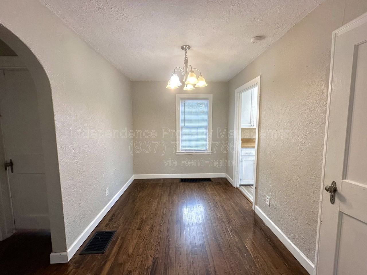 2801 Kenmore Ave - Photo 2 of 15