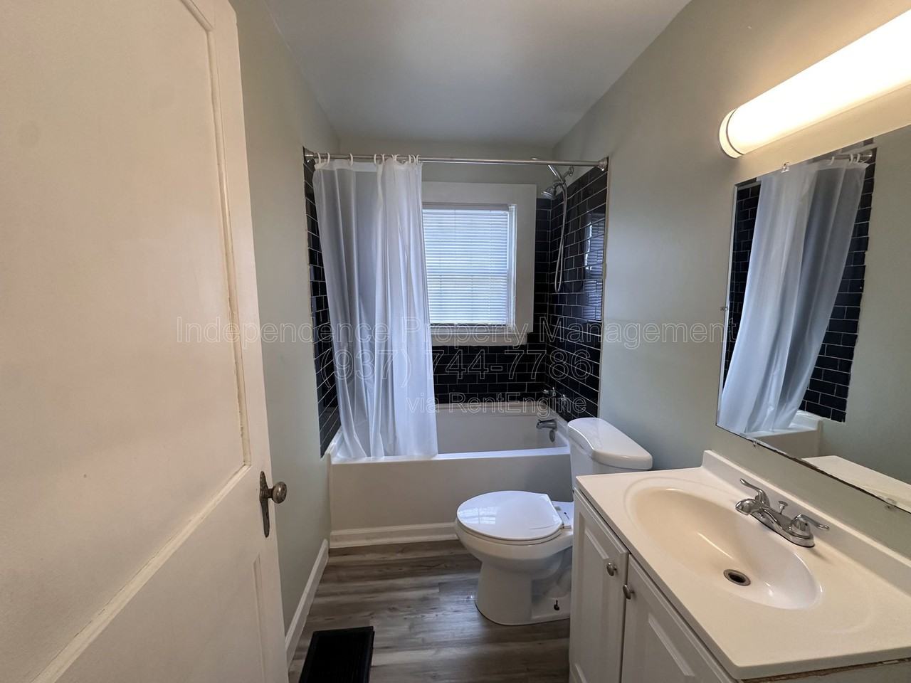 2801 Kenmore Ave - Photo 6 of 15