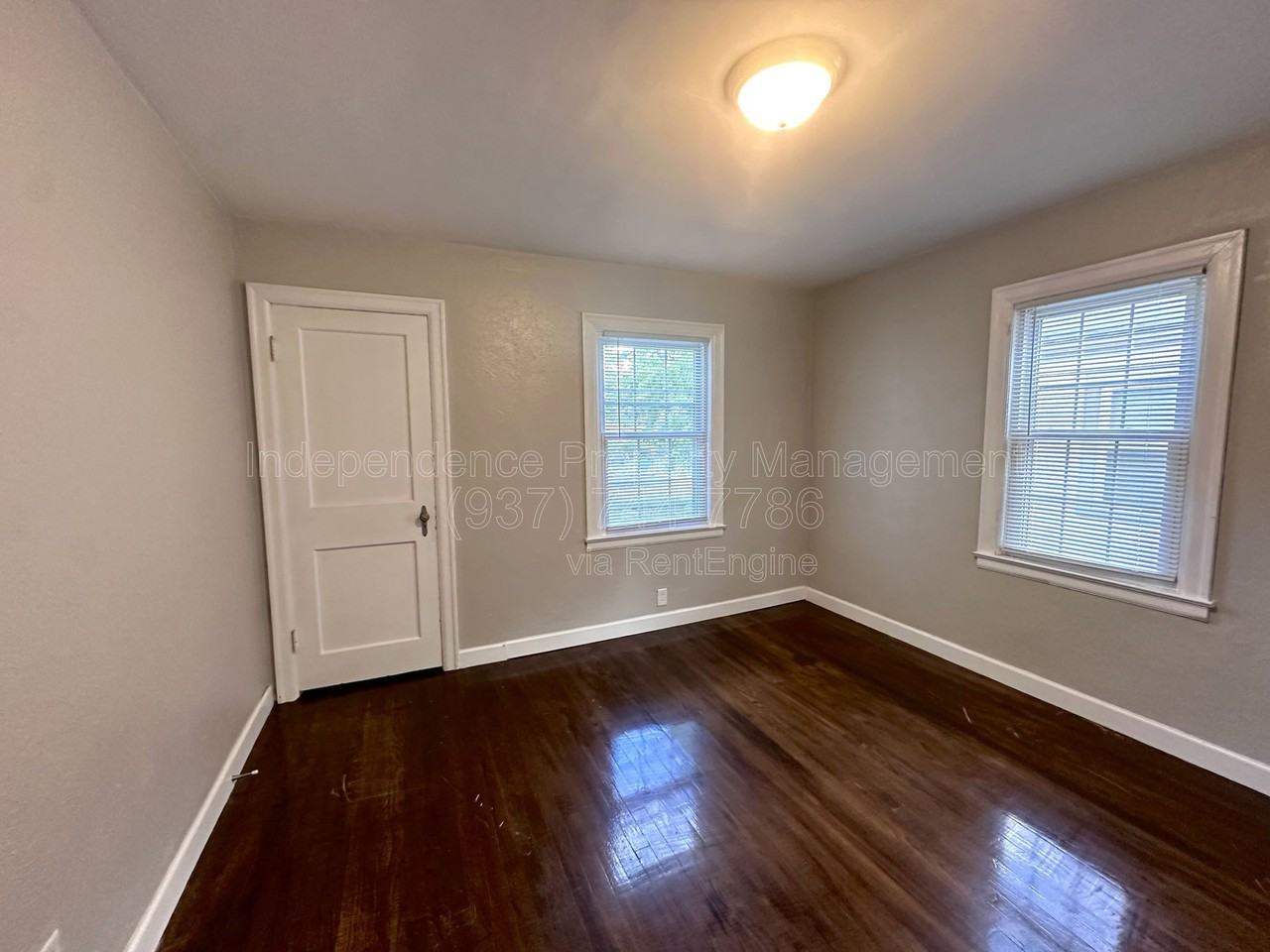 2801 Kenmore Ave - Photo 7 of 15