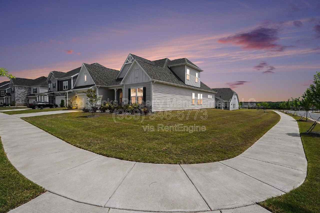 2208 Indigo Branch Rd - Photo 4 of 34