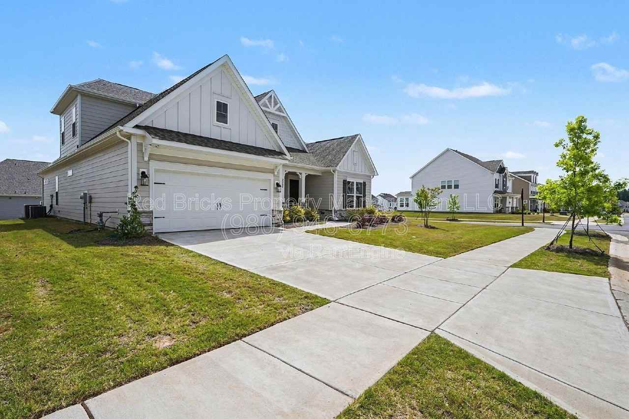 2208 Indigo Branch Rd - Photo 5 of 34