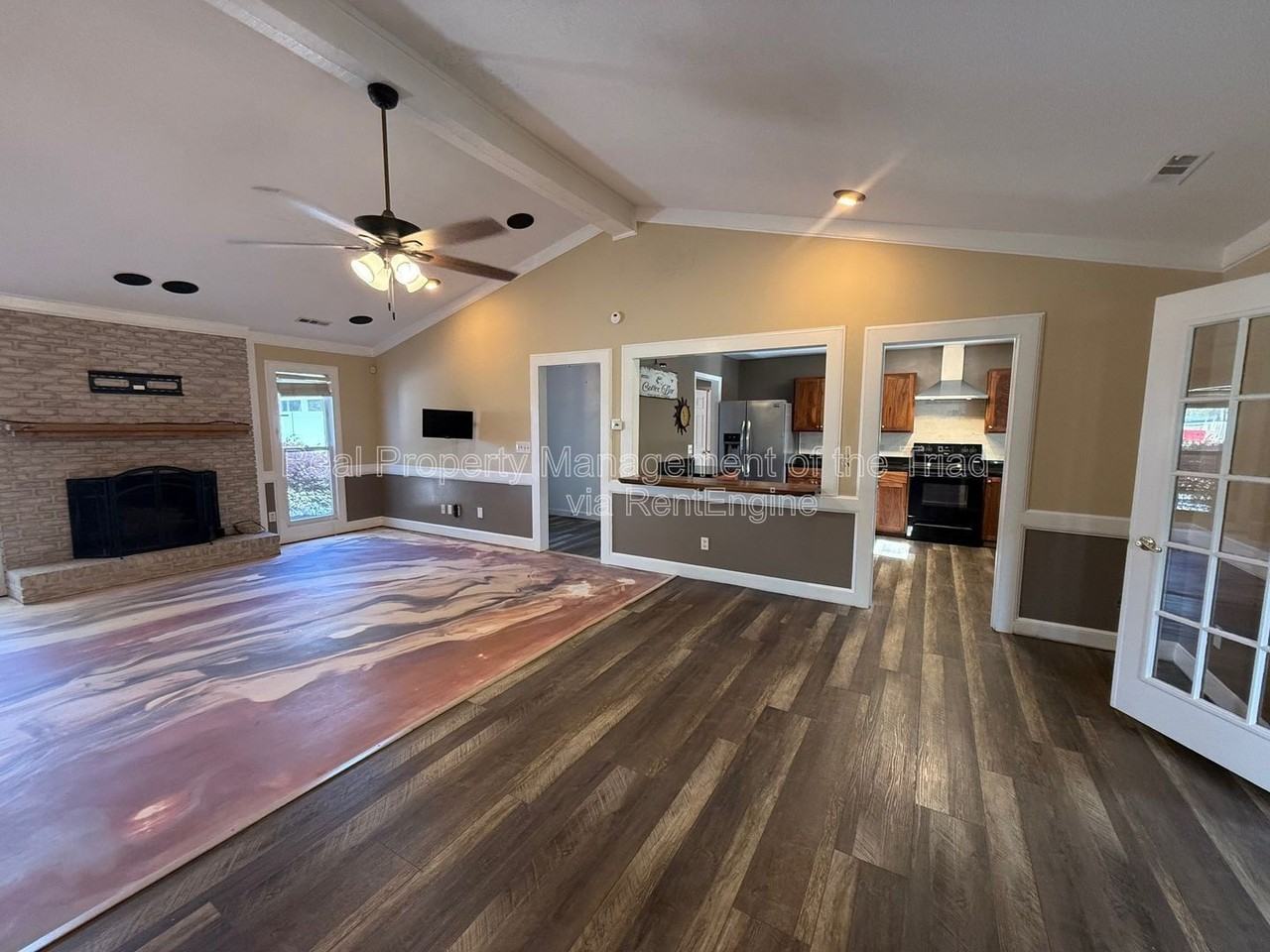 916 Spring Hill Ct - Photo 2 of 24